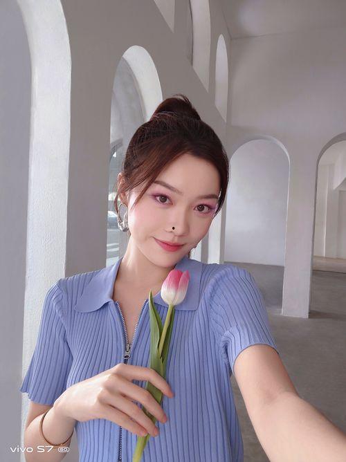 国产最强自拍在线,最强自拍体验，一镜到底，尽享美好瞬间